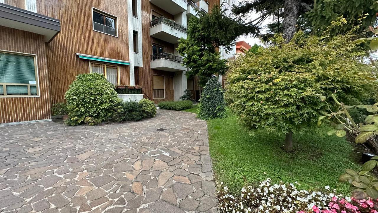 Dehomes - Two Bedrooms, Terrace, Wi-Fi, Tram To Centre & Rho Fiera Milan Exterior photo